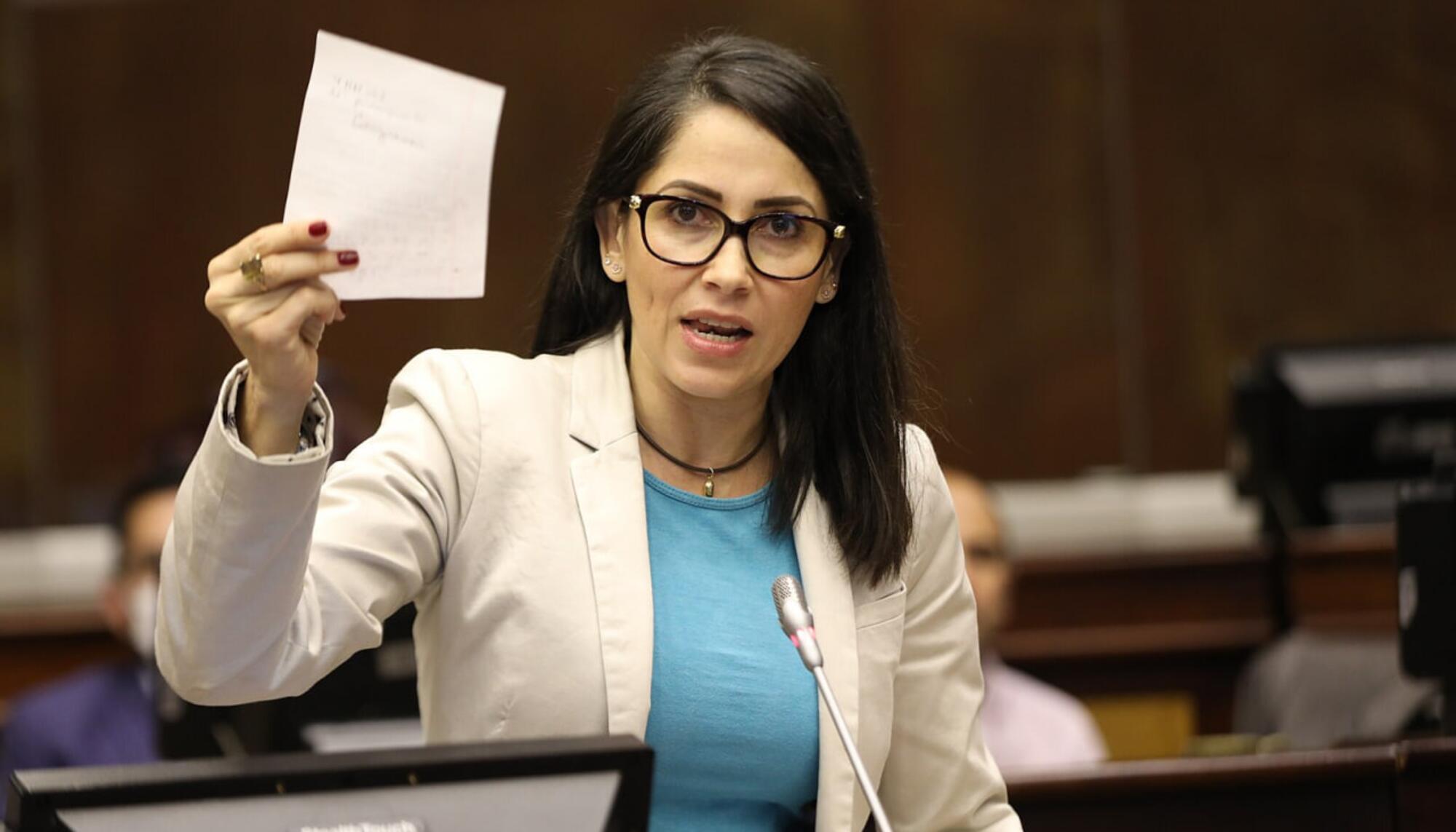 Luisa González, candidata por la Revolución Ciudadana, en la Asamblea Nacional en 2022.